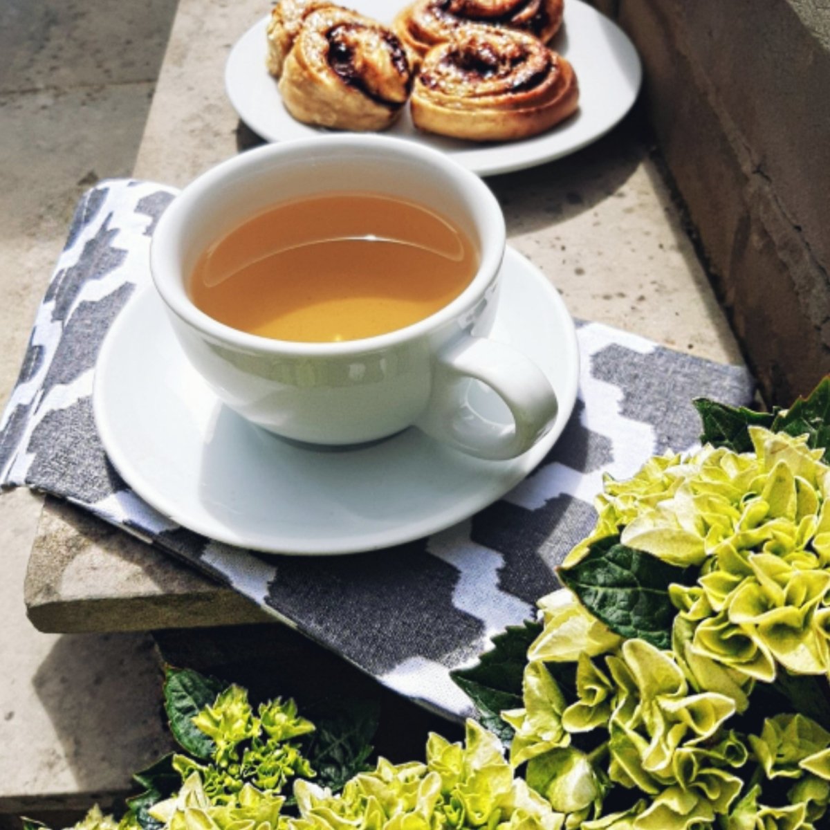 Homemade Vegan Cinnamon Buns | Mystic Brew Teas
